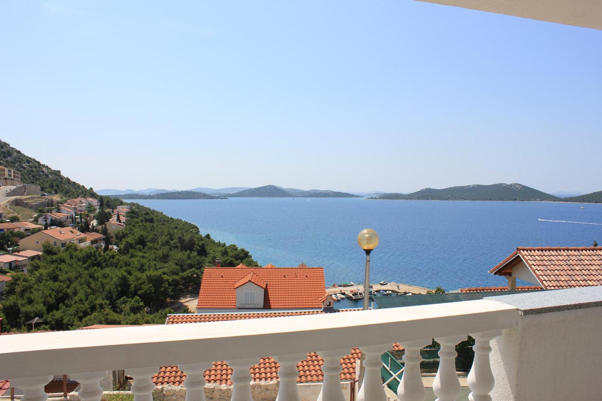 Apartments Toni Na Moru Drage Bagian luar foto